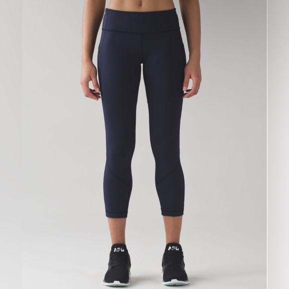 lululemon athletica Pants - Lululemon Pace Rival Crop *22” in Midnight Navy - Luxtreme - Size 4